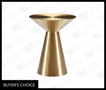Create a conversation area with the BOCCA corner table, a Pedra exclusive. This designer table fosters connection in modern homes, bustling hotels, and trendy cafes, thanks to its space-saving design.